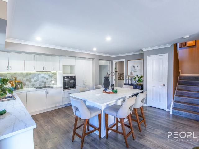 Townhouse for sale in Belmont, Greater Brisbane