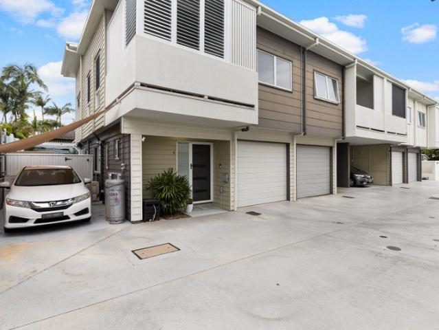 Townhouse for sale in Toombul, Queensland