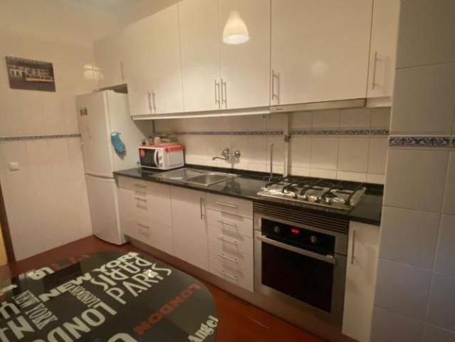 Quarto alugar em Serrado, Almada