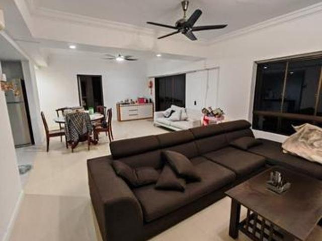 Condominium for sale in Malaka