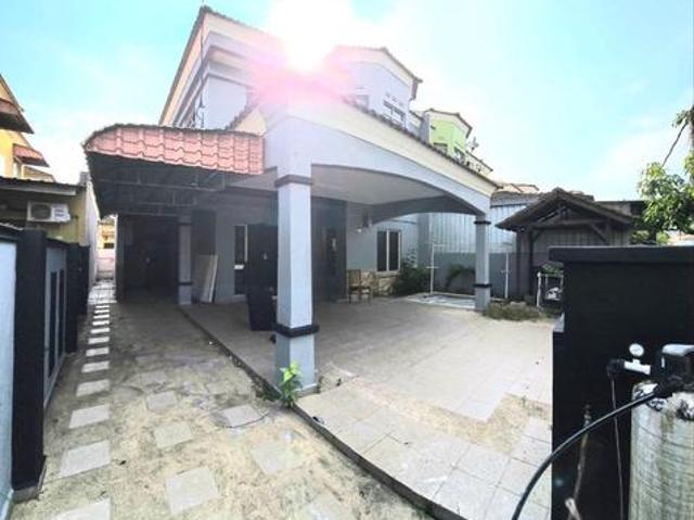 Residential House for sale in Malaka