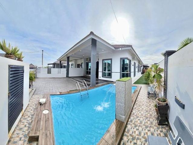 Residential House for sale in Malaka