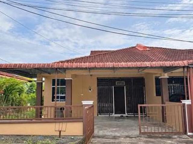 Residential House for sale in Kangar