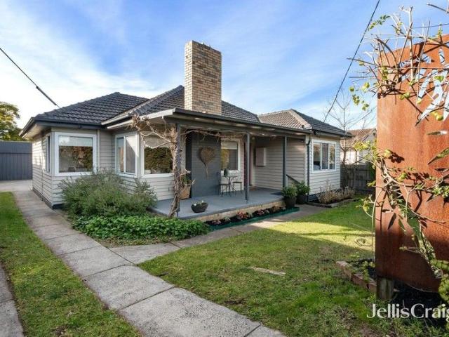House for sale in Bentleigh East