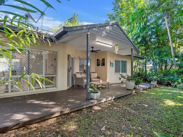 Villa for sale in Cairns, Queensland