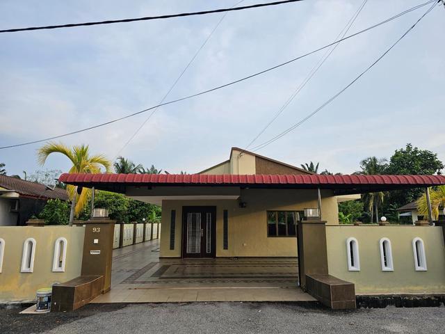 Bungalow for sale in Sitiawan, Manjung