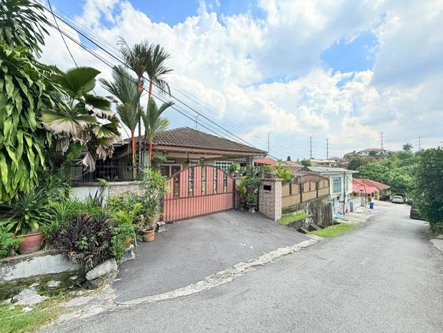Bungalow for sale in Langat, Selangor