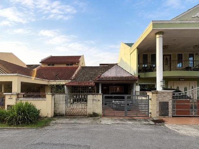 Terraced House for sale in Country Heights Damansara, Kuala Lumpur