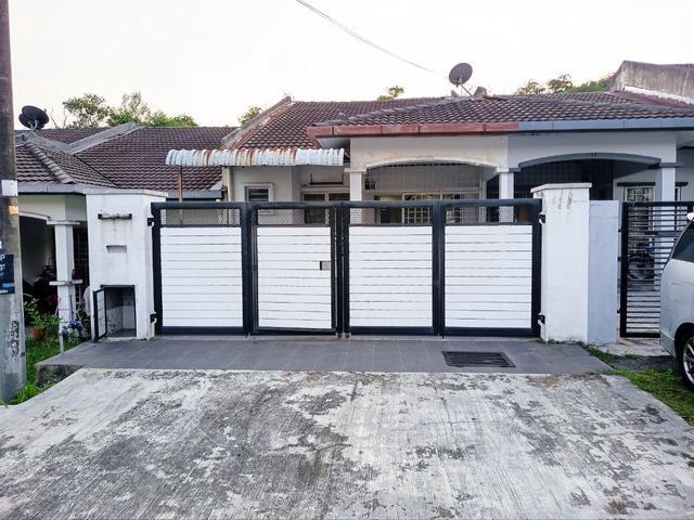Terraced House for sale in Petaling, Subang Jaya