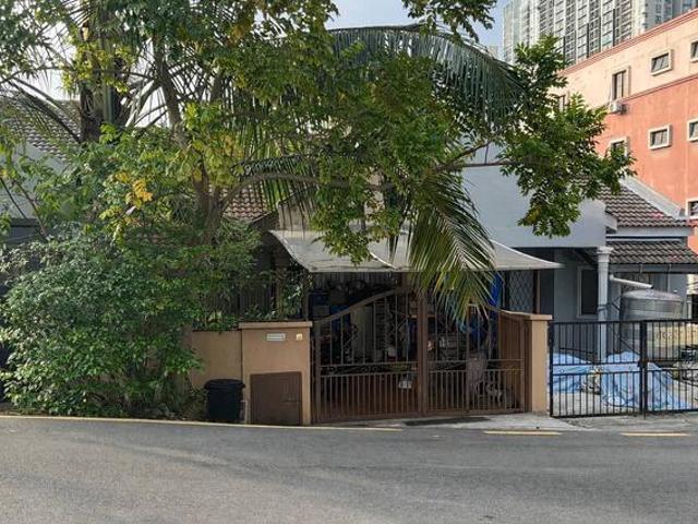 Terraced House for sale in Country Heights Damansara, Kuala Lumpur