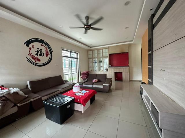 Residential House for sale in Malaka