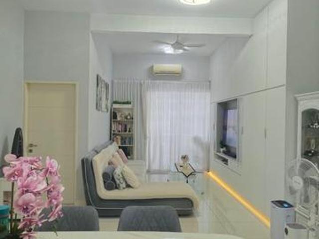Serviced Residence for sale in Puchong, Majlis Bandaraya Subang Jaya