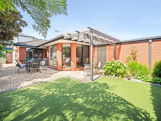 Apartment for sale in Chelsea, Melbourne