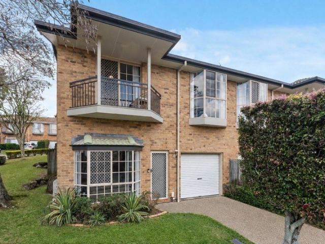 Townhouse for sale in Toombul, Queensland