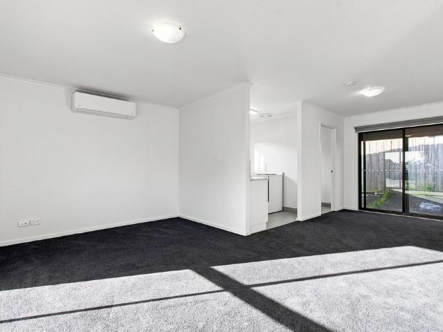 Apartment for rent in Churchill, Victoria