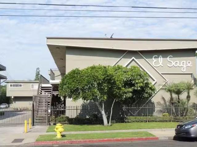Condo for sale in Inglewood