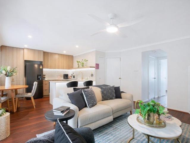 Townhouse for sale in Carindale, Greater Brisbane