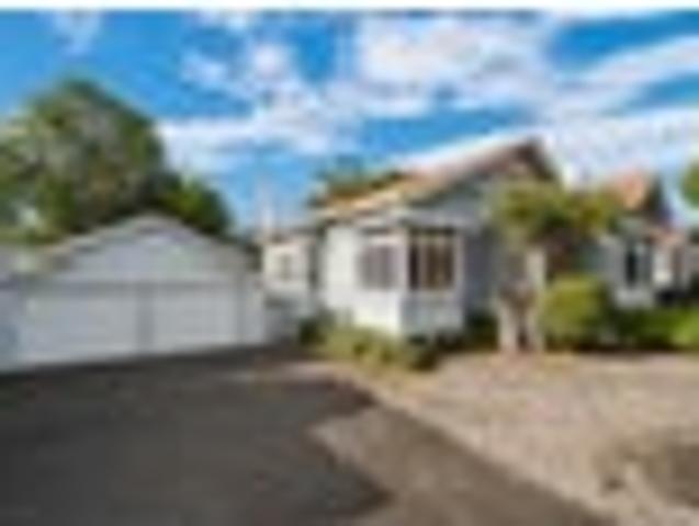House for sale in Three Kings, Oroua County