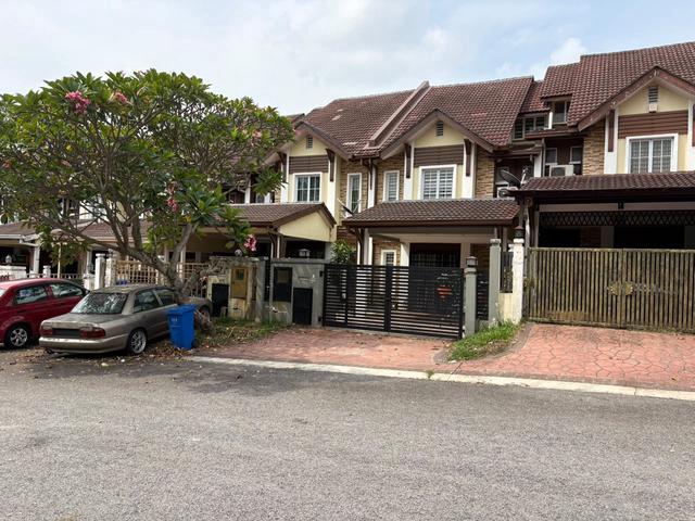 Terraced House for sale in Petaling, Alam Impian