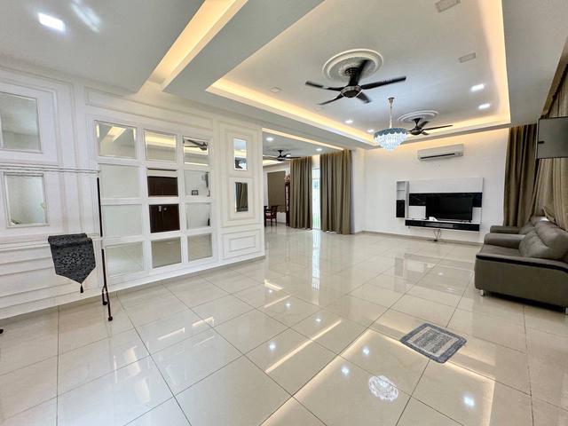 Bungalow for sale in Senawang, Seremban
