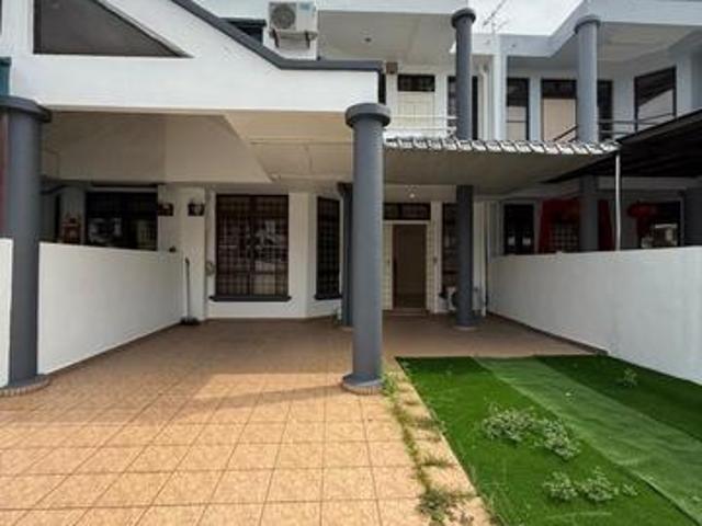Terraced House for sale in Ulu Tiram, Johor