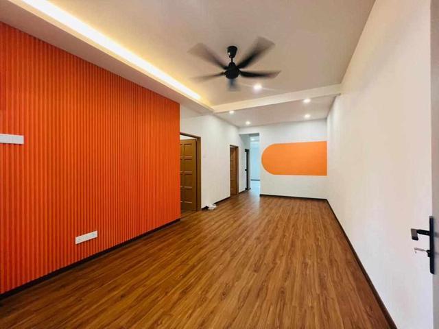 Terraced House for sale in Malaka