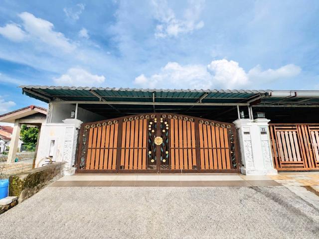 Terraced House for sale in Tampin