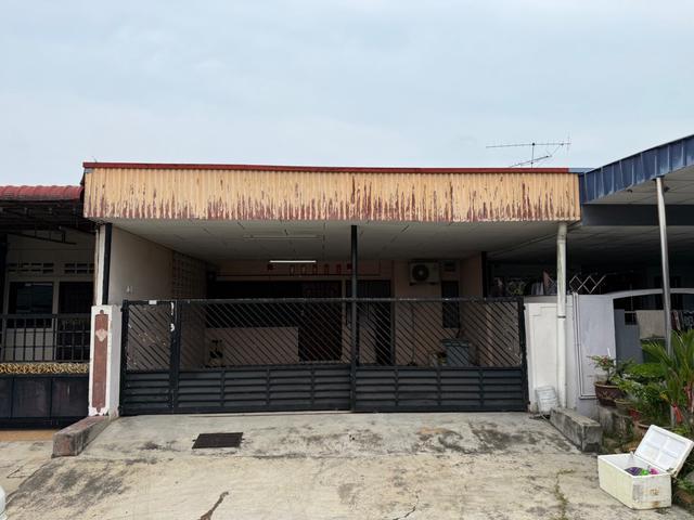 Terraced House for sale in Batu Pahat, Johor