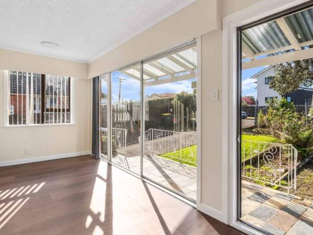 House for rent in Hillsborough, Oroua County