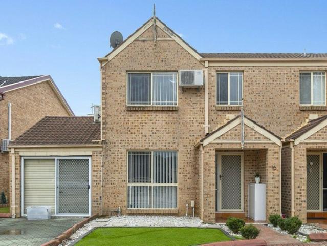 Townhouse for sale in Sydney, New South Wales
