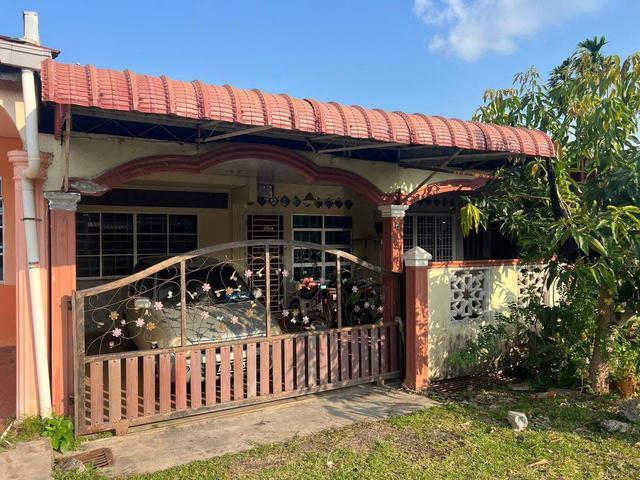 Terraced House for sale in Kangar