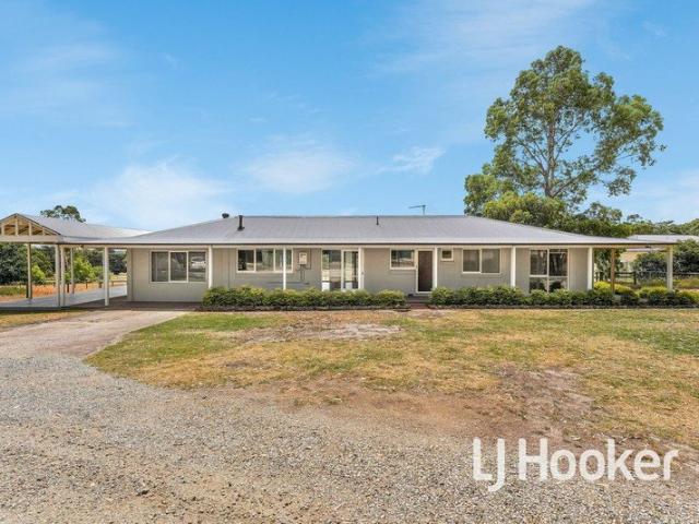 House for rent in Camerons Creek, Victoria