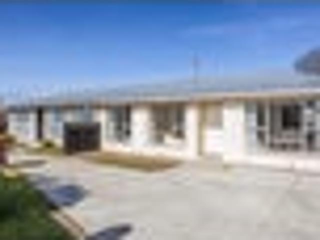 House for sale in Chaslands, Canterbury