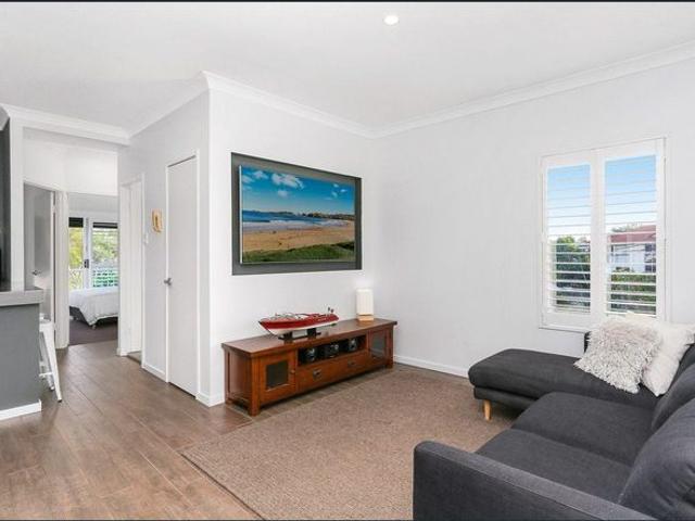 Apartment for rent in Palm Beach, Gold Coast City