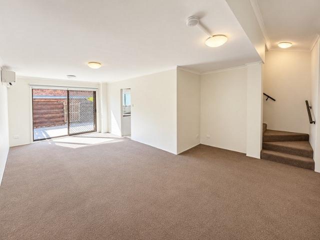 Townhouse for rent in Sydney, New South Wales