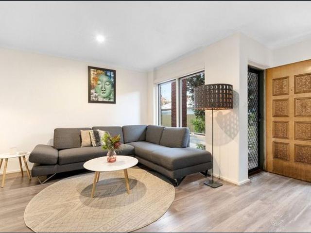 Townhouse for rent in Horseshoe Creek, South Australia