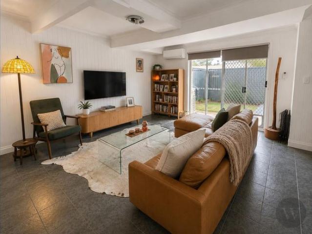 Townhouse for rent in Clayfield, Greater Brisbane