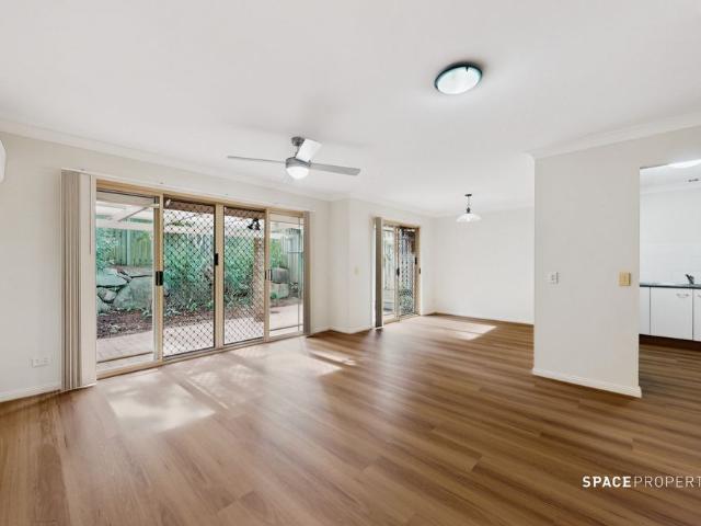 Townhouse for rent in Toombul, Queensland