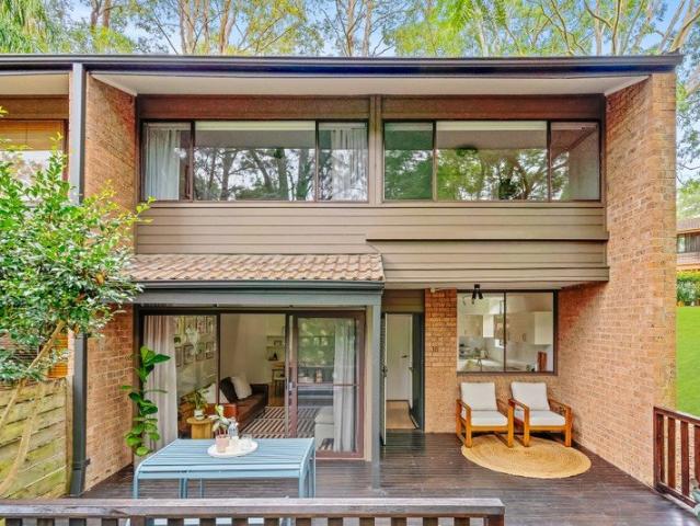 Townhouse for rent in Sydney, New South Wales