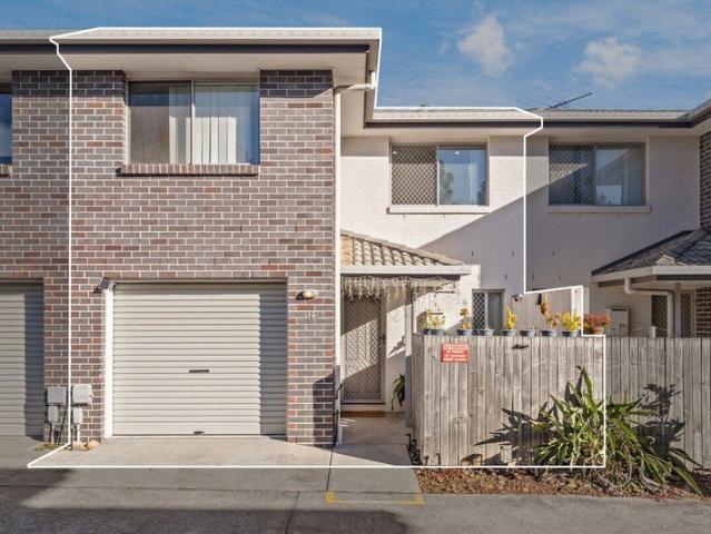 Townhouse for sale in Toombul, Queensland