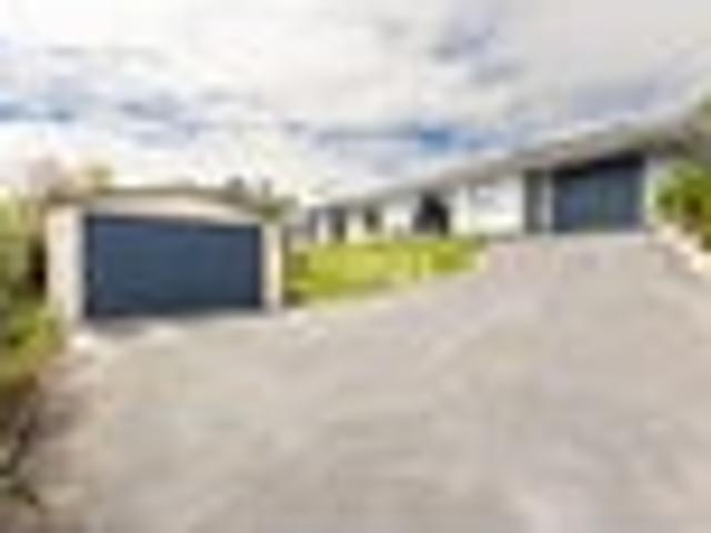 House for sale in Paraparaumu Beach, Paraparaumu