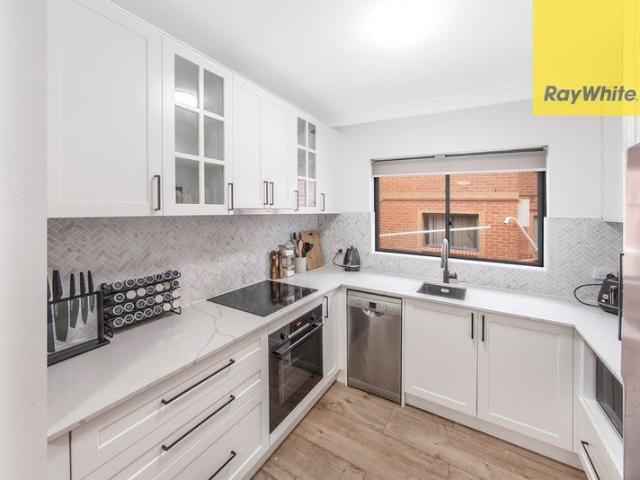 Townhouse for rent in Sydney, New South Wales