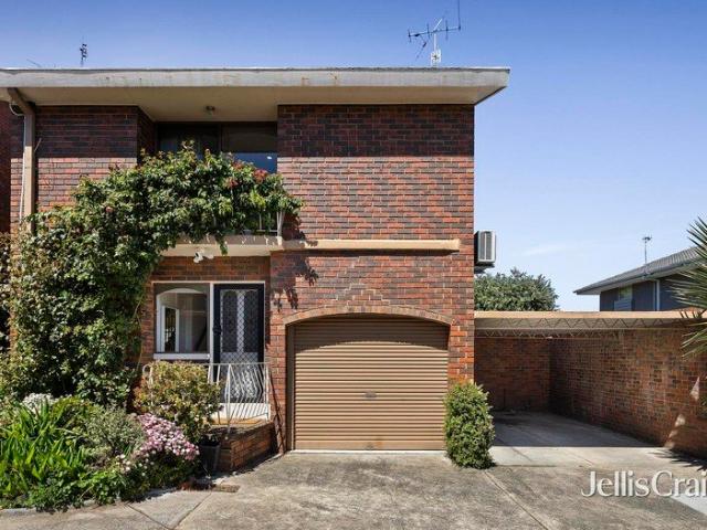 Townhouse for sale in Kew, Melbourne