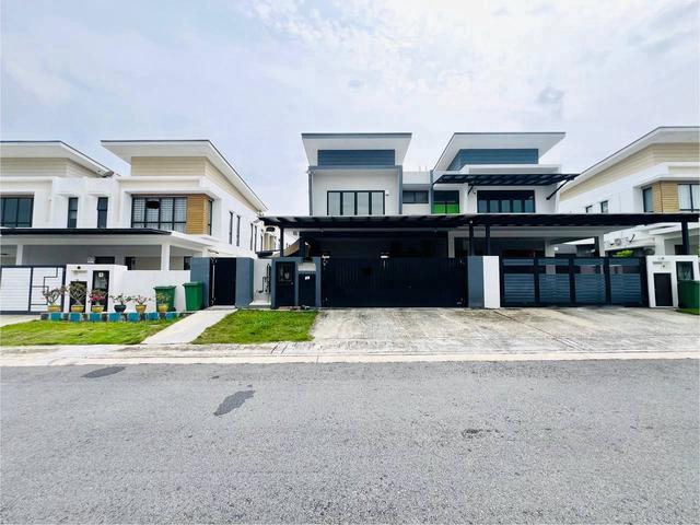 Residential House for sale in Kajang, Langat