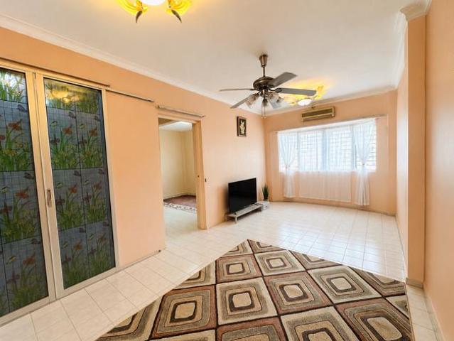 Apartment for sale in Petaling, Damansara Damai