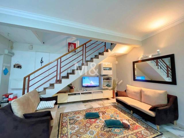 Terraced House for sale