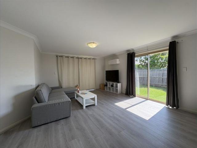Townhouse for rent in Boronia Heights, Greater Brisbane