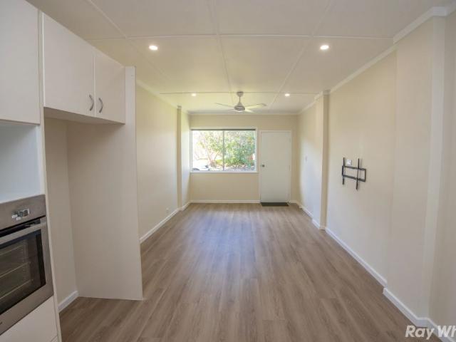 Granny Flat for rent in Tuncurry, New South Wales