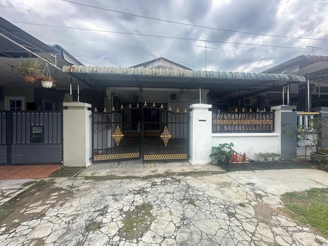 Terraced House for sale in Batu Pahat, Johor