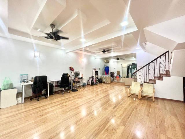 Terraced House for sale
